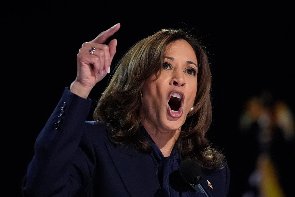Brynn Anderson/AP : Democratic candidate and VP Kamala Harris